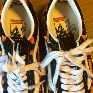 Vans x Thrasher Skate Old Skool Black Multi Logo Canvas Shoes mens 7 women’s 9 thumbnail 4