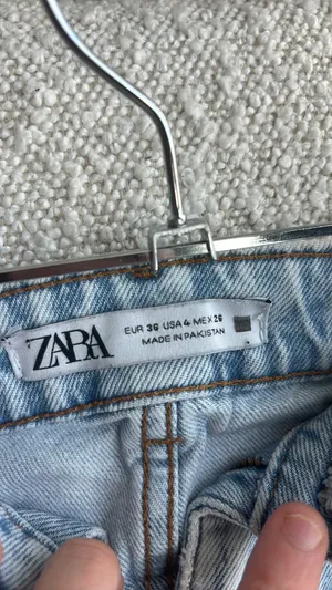 ZARA Jeans thumbnail 3