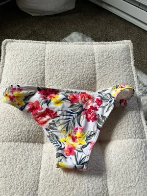 Abercrombie Bikini Bottom thumbnail 2