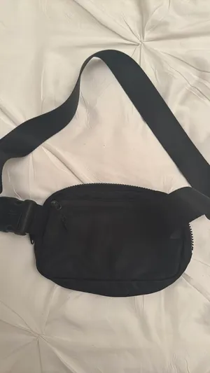Lululemon Crossbody Bag Black Belt thumbnail 3