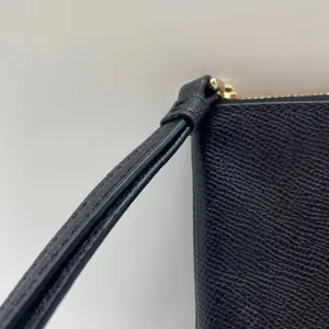 Coach Black Wristlet Wallet Zipper Closure Coin Purse Compact Coated Leather thumbnail 4