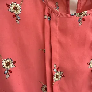 Liz Claiborne Pink Pleated Floral Short Sleeve Blouse Large thumbnail 3