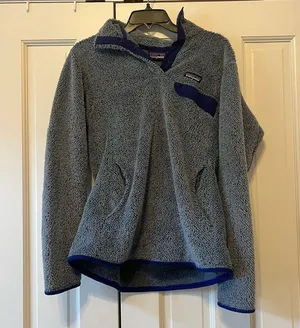 Patagonia Women’s Blue Re-tool Snap-T Pullover thumbnail 2