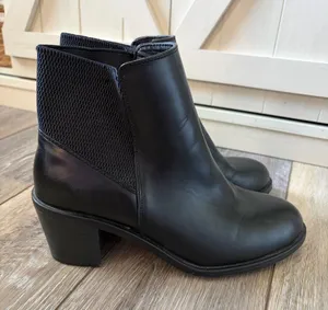 Cato Black Women's Leather Block Heel Ankle Boots thumbnail 1
