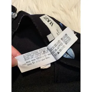 Zara Women's Sz Small Lips Printed Mini Skirt Black Blue Zip Back A-Line Viscose thumbnail 9