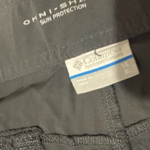 Columbia Grey Omni-Shade Shorts size 14 women's thumbnail 3