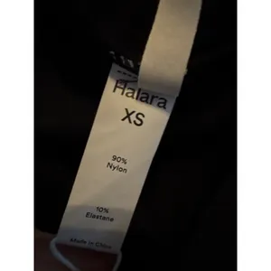Brand New Halara Women's Size XS Black Mini Ruched Dress Athleisure thumbnail 6