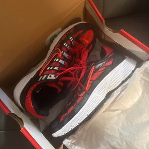 Nike Shoes Kids 5 y red and black gray thumbnail 4
