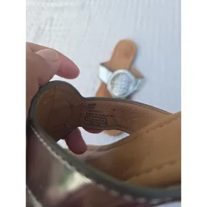 Coach Women’s Size 6B Silver Metallic Thong Sandals Logo Medallion Flip Flops thumbnail 3