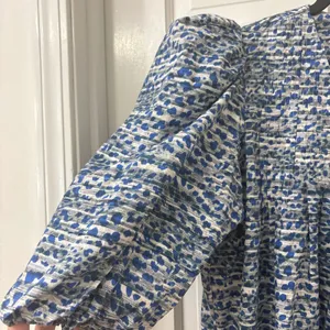 Hunter Bell Jenkins Puff Sleeve Statement Dress‎ M Resort Day Dress Oversize thumbnail 3