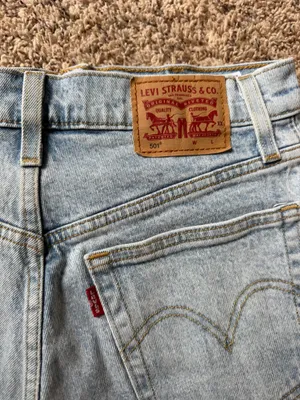 Levi’s Jean Shorts 501 thumbnail 3