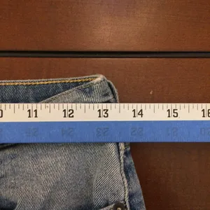 Abercrombie & Fitch a & f mom jeans distressed jeans size 4 raw hem button fly thumbnail 6