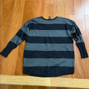 Ann Taylor Women’s‎ Charcoal and Black Striped Sweater size L thumbnail 5