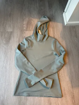ALO Airlift Hooded Runner – Cosmic Grey | Size M | NWOT thumbnail 4