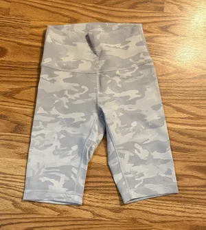 Lululemon Wunder Under High-Rise Short 10" White Camo athletic bikers thumbnail 1