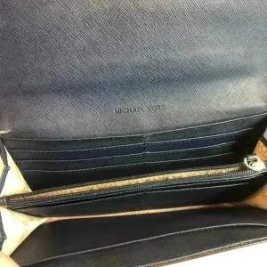 Michael Kors navy wallet thumbnail 4