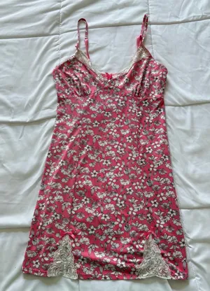 Marilyn Monroe Pink Floral Lace Trim Chemise Slip Nightgown Womens Small thumbnail 1