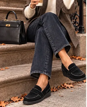Stuart Weitzman Schooldays Black Suede Penny Loafers Wedge 8.5 Spain thumbnail 2