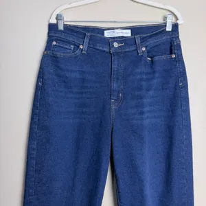 Signature by Levi Strauss Jeans 13 W31 Mid Wash High Rise Distressed Raw Hem thumbnail 9