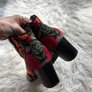 Crown Vintage Frankie Embroidered Floral Peep Toe Ankle Boots thumbnail 8