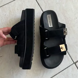 Steve Madden black suede platform sandals  thumbnail 1