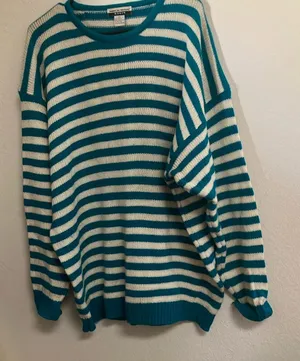 FINAL MARKDOWN American weekend sweater 2x thumbnail 1
