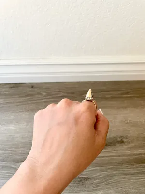 Missguided Gold Rhinestone Pointy Ring 6/6.5 thumbnail 5