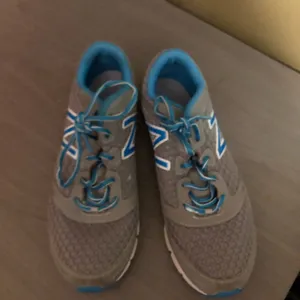 New Balance 630V2 sneakers size 10 great shape gray and teal breathable comfort thumbnail 4