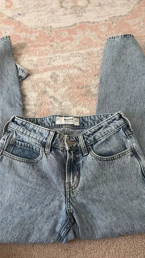 Hollister Jeans thumbnail 4