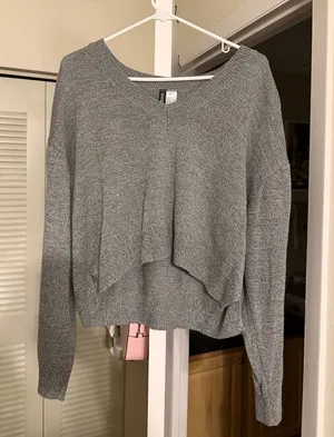 H&M Sweater thumbnail 1