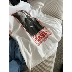 Daydreamer - Johnny Cash Guitar Weekend Graphic Tee Womens‎ medium thumbnail 4