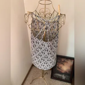 Abercrombie & Fitch Black White Geometric Print Tank Small Strappy Back Detail thumbnail 7