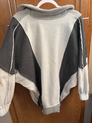 Aemi + Co Grey OverSized Sweatshirt Gray thumbnail 4