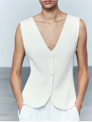 ZARA‎ Vest Buttoned Knit Top thumbnail 1