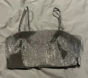 H&M Top thumbnail 1