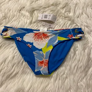 ROXY bottom swim size M brand new with tag thumbnail 1