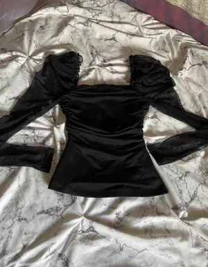 Francesca's Black Sheer Puff Sleeve Ruched Top thumbnail 3
