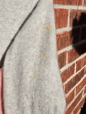 SAKS FIFTH AVENUE Heather Grey Cashmere Sweater M (Has Marks) thumbnail 5