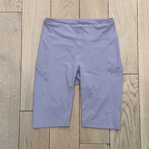 Outdoor Voices Zoom 10" Biker Spandex Shorts With Pockets‎ Light Purple Size S thumbnail 5