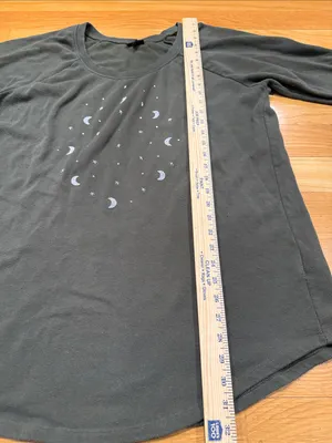 Torrid olive green sweatshirt with crescent moon & stars size 2. (2X) thumbnail 5