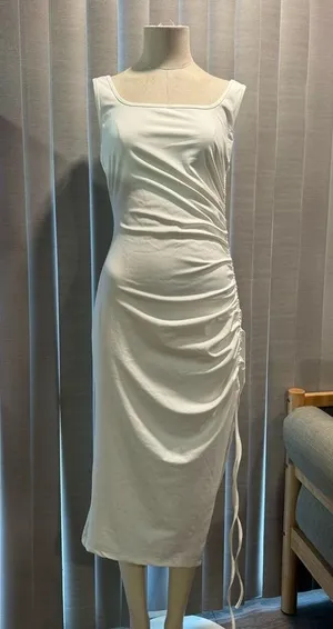 Sexy sleeveless side slit bodycon dress ✨ thumbnail 5