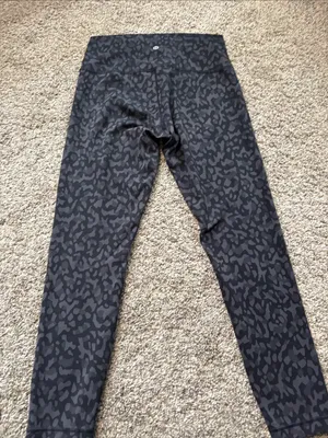 Lululemon Wunder Train High-Rise Tight 25" size 10 thumbnail 3