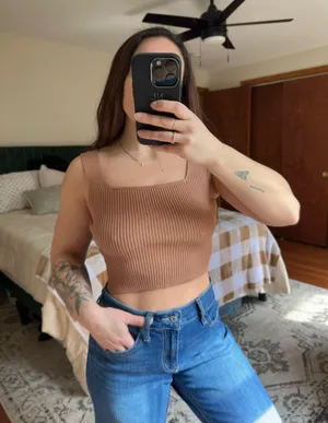 Cropped Sweater Tank Top Brown thumbnail 1