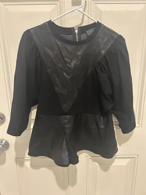 Gracia Black Mixed-Material Puff Sleeve Top with Faux Leather Insets thumbnail 2