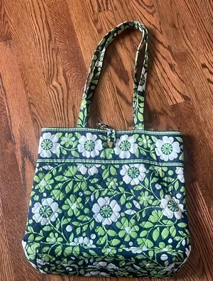 Vera Bradley shoulder bag thumbnail 1