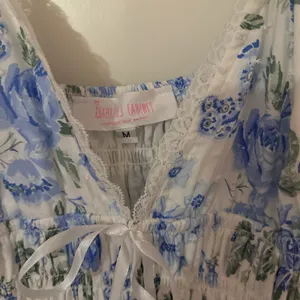 Isabelle's Cabinet Blue and white floral dress thumbnail 2