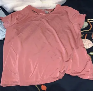 Silky Pink Shirt Size M thumbnail 2