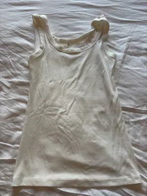 Amazon Scoop Neck Ribbed White Tank Top thumbnail 2