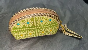 Handcrafted Green Embroidered Coin Purse - Women's Small Zipper Pouch thumbnail 1