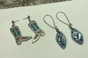 Lot Of 2 Costume Pierced Earrings Mix Dangle Mix - 1 Handmade 1 Cowboy Boots thumbnail 1